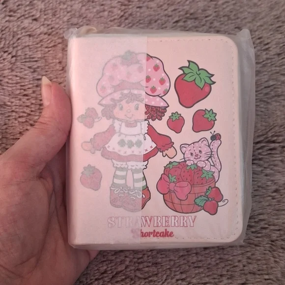 Strawberry Shortcake Wallet - Picture 5 of 6